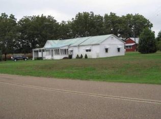 8297 Wolf Creek Rd, South Fulton, TN 38257