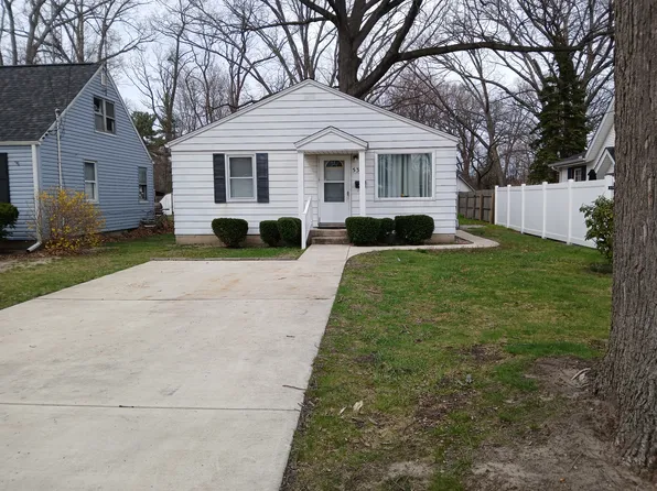 530 Cole Ct, Michigan City, IN 46360