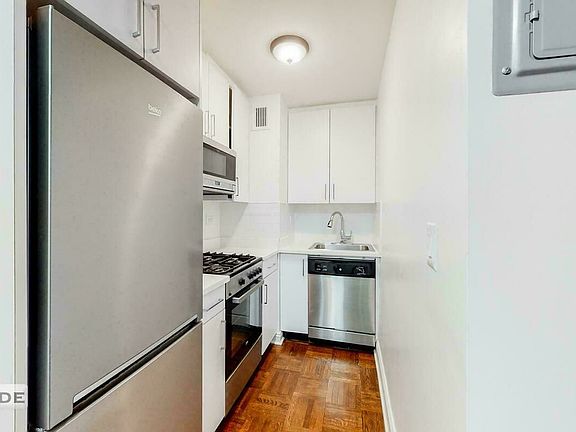 2nd image of 405 E 56th St APT 2M
