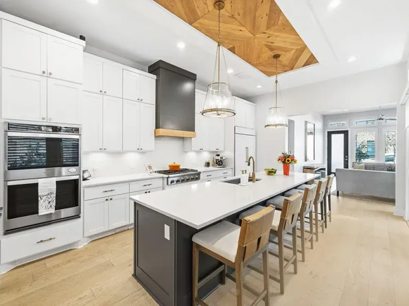 4209 Elevator Dr, Austin, TX 78731