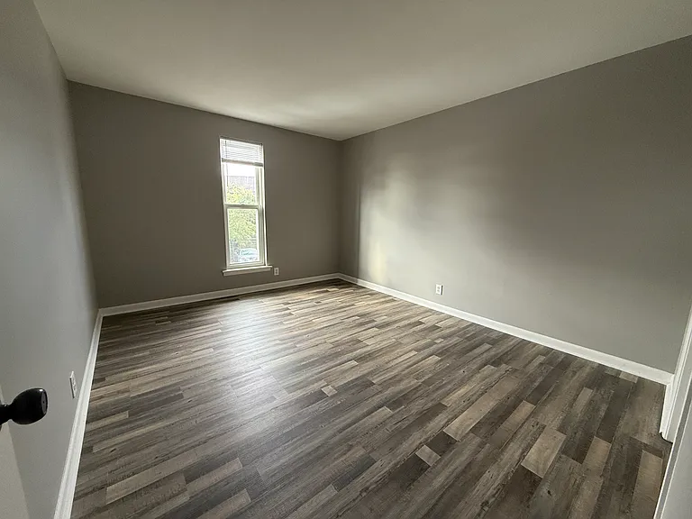 555 N Dupont Ave #B-27 — Photo 12