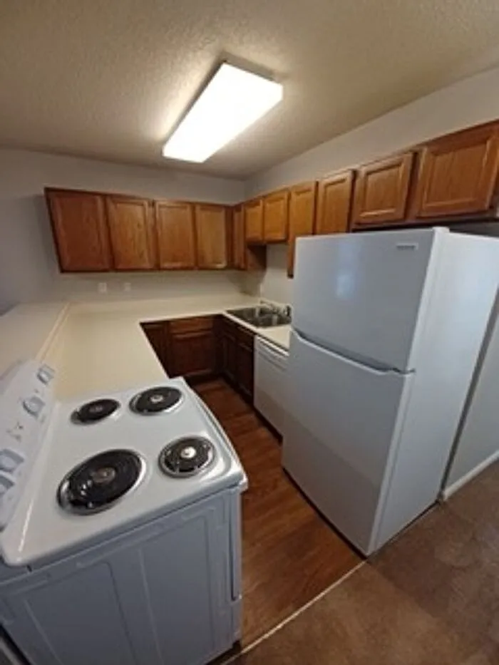 331 9th Avenue Dr NE — Photo 3