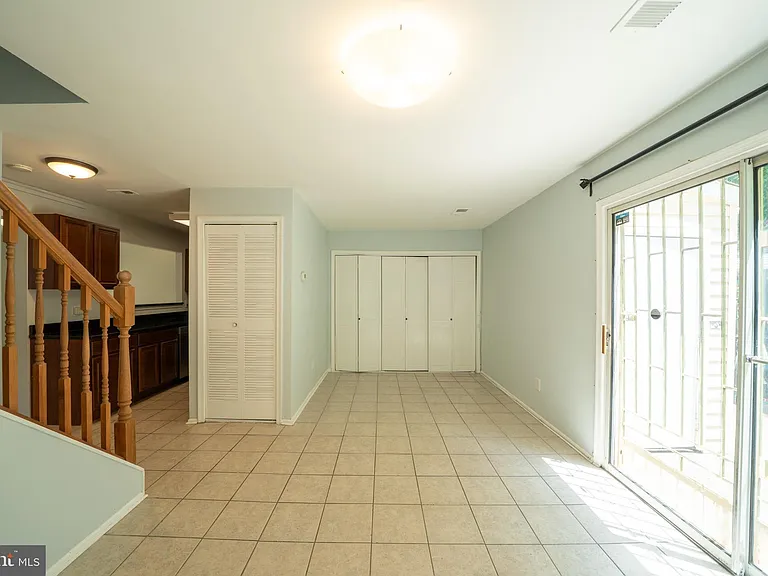 9572 Inverary Ct — Photo 15