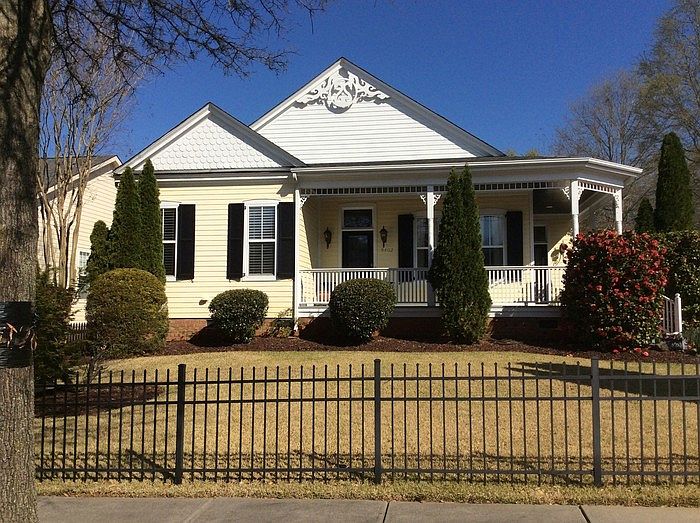 2nd image of 9402 Ginhouse Ln