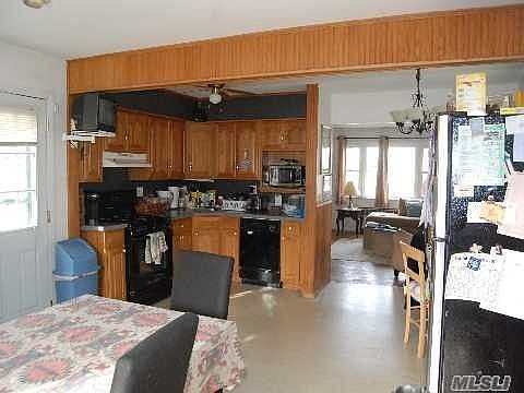 4th image of 56 Greenwood Dr