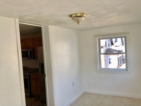 5th image of 17 Bulfinch St Floor 2
