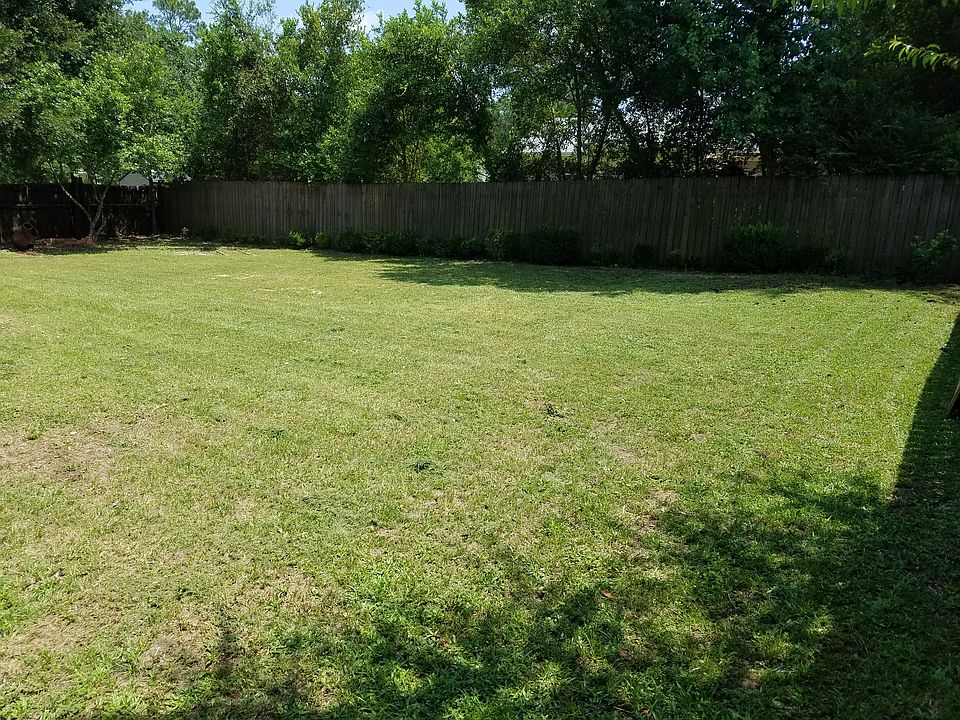 2nd image of 725 Berkley Dr