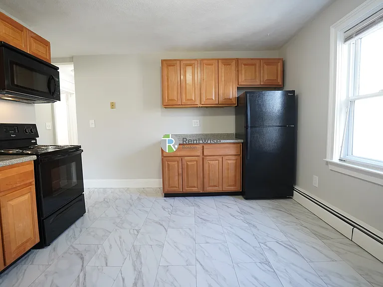 3 Winship Pl — Photo 9