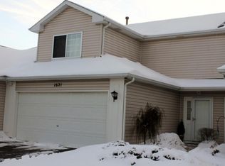 1621 Waterford Rd, North Aurora, IL 60542