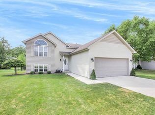 5163 Taylor Ridge Dr SE, Kentwood, MI