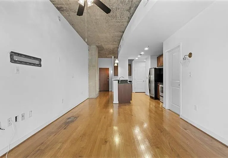 250 Pharr Rd #1306 — Photo 13