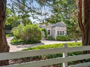 10 Schwenks Rd, Water Mill, NY 11976