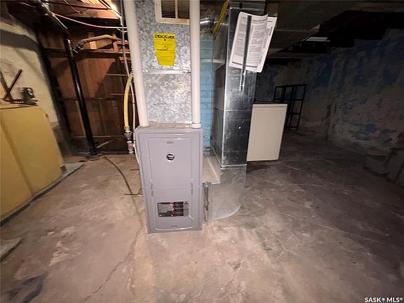 12th image of this home