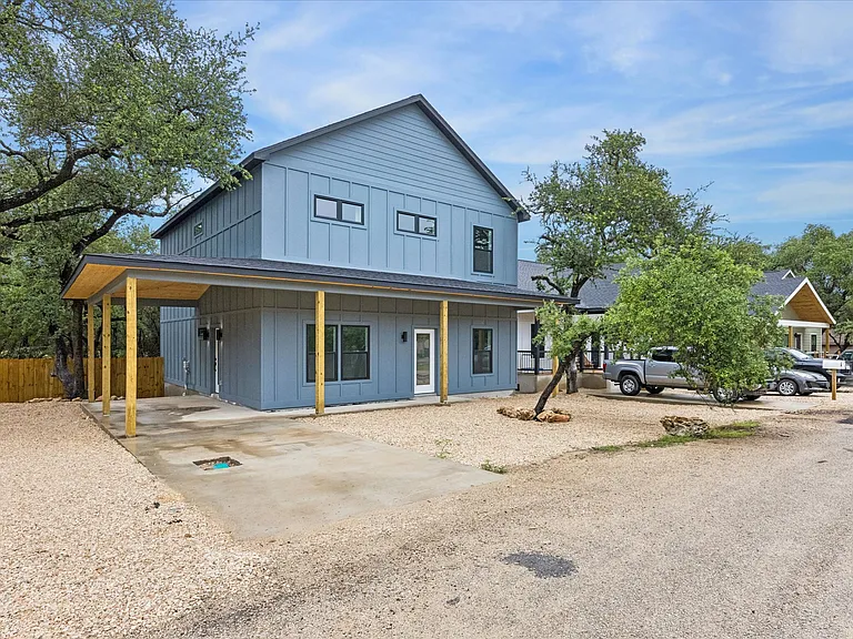 26 Wood Glen Dr — Photo 1