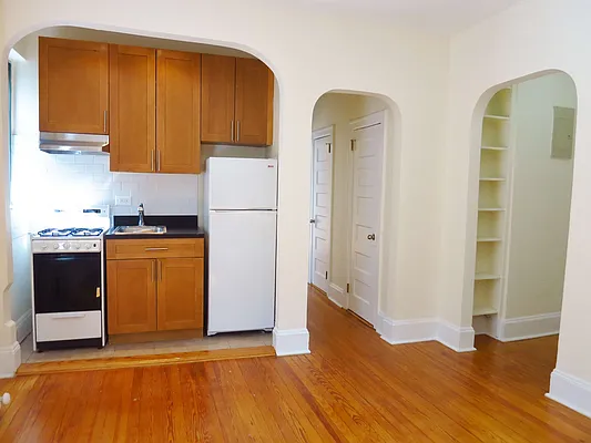 Rented by City & Suburban | media 27