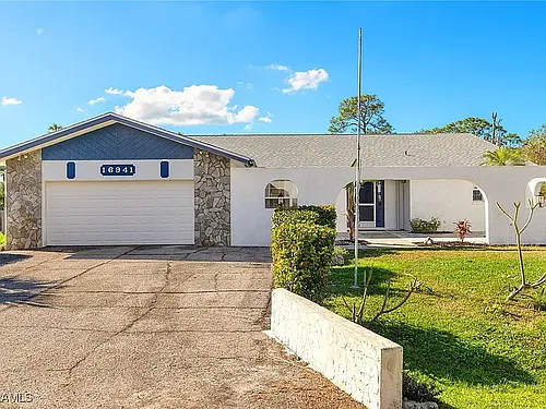 16941 Carolyn Ln Photo 1