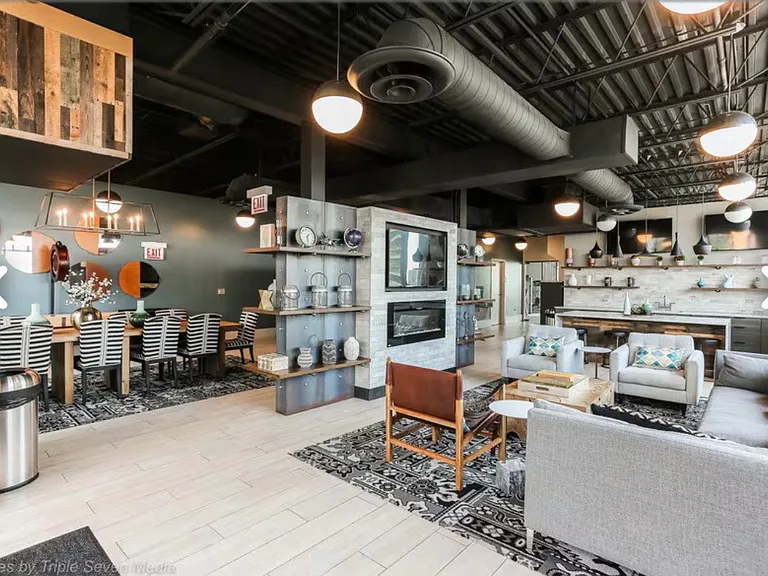 650 W Wayman St #205 — Photo 12