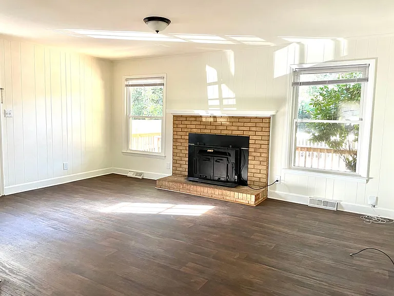 6524 Idlebrook Dr — Photo 5