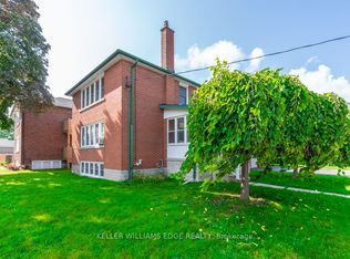 69 Edinburgh Rd #3, Kitchener, ON N2B1M4