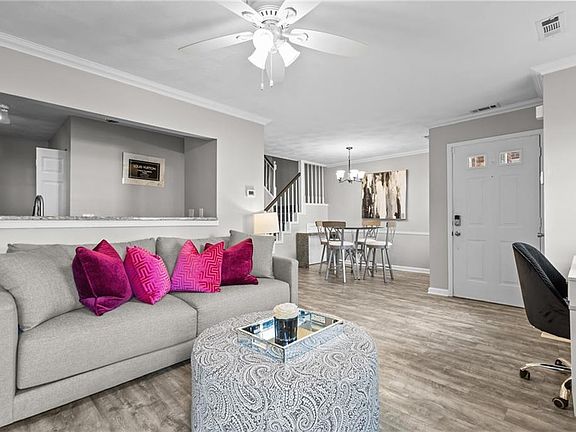 3rd image of 626 Smithfield Rd APT 906