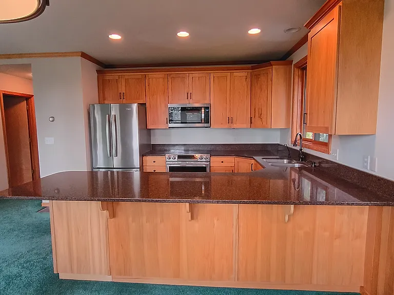 268 Lakeview Dr — Photo 5