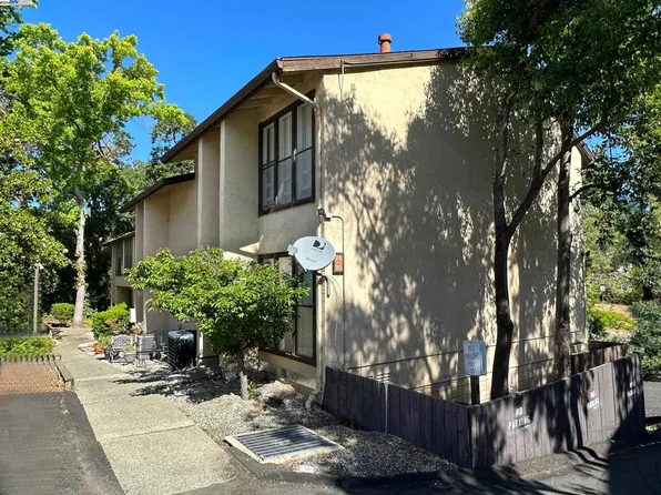 74-76 Camelback Ct #78, Pleasant Hill, CA 94523
