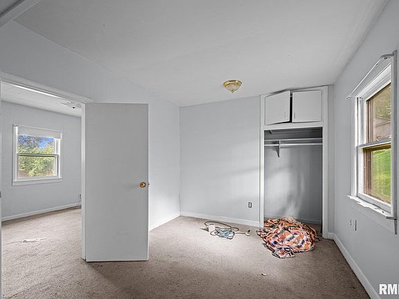 4th image of 318 12th St