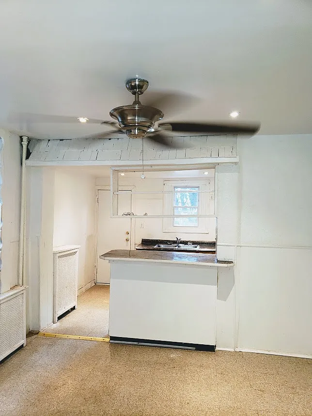 3 bed, $1,900 — Photo 2