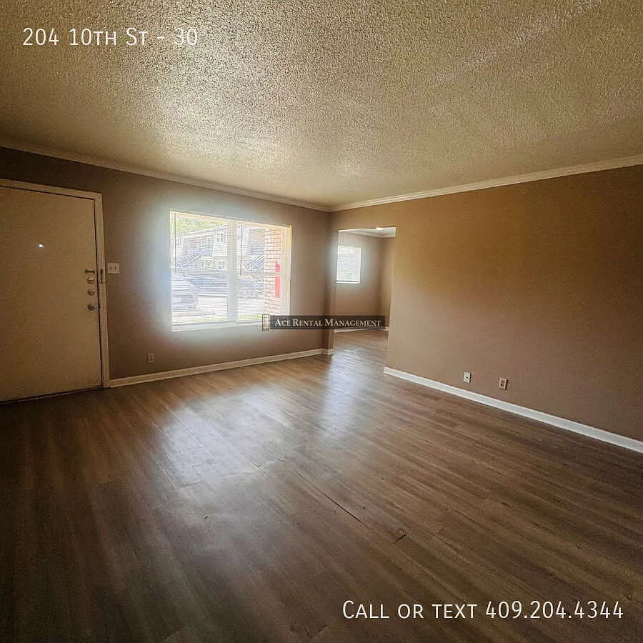 Welcome Home to your 2 Bedroom | 1 Bathroom Apartment Home located at Chateau Royal in Orange, TX! — Photo 3