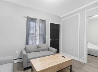 18 Marion Ter APT 1, Pawtucket, RI 02860