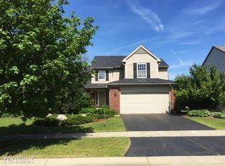 430 Franklin Lake Cir, Oxford, MI 48371