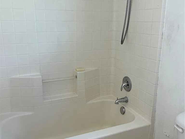 1241 Castledale St — Photo 31