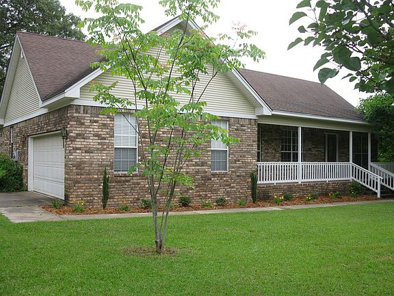 Front view showing garage