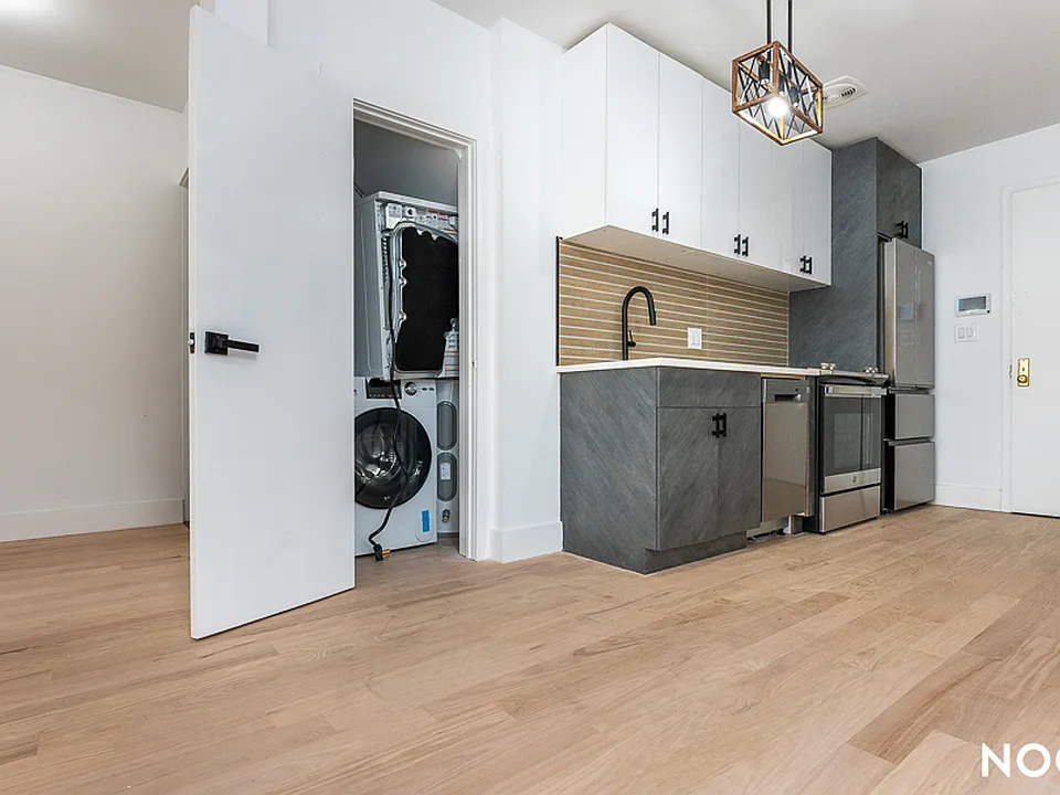 98 Moore St #3J