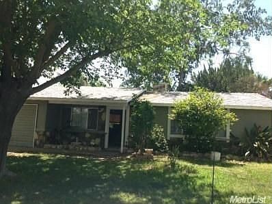 2nd image of 2615 Sharon Ln