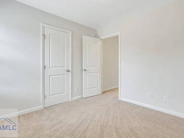 64 Brandonwood Rd NE — Photo 35
