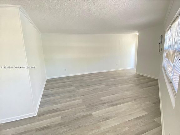 5th image of 1450 NE 171st St APT 201