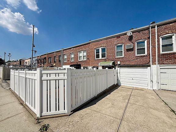 3rd image of 59-62 69th Ln