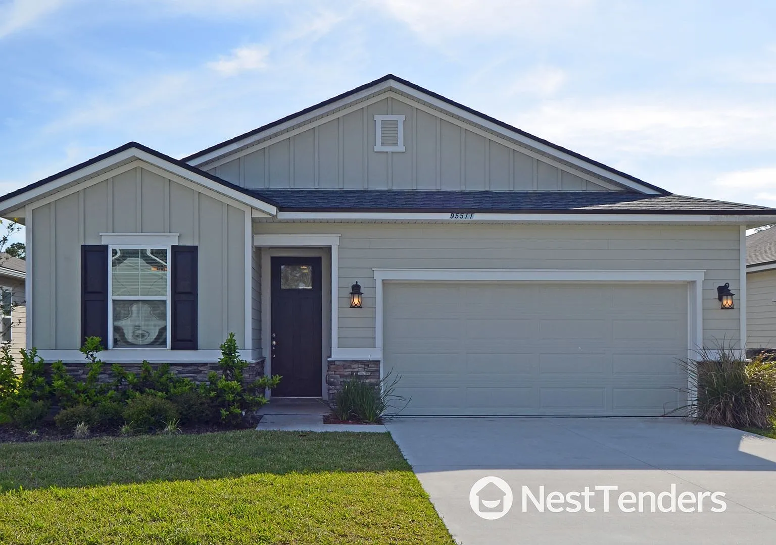 Beautiful Four Bedroom in Fernandina! — Photo 1