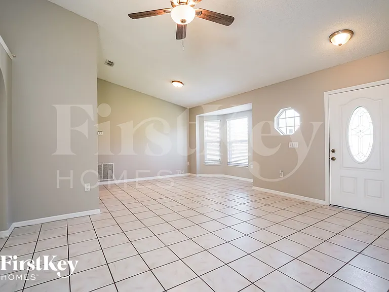 873 Jarnac Dr — Photo 3