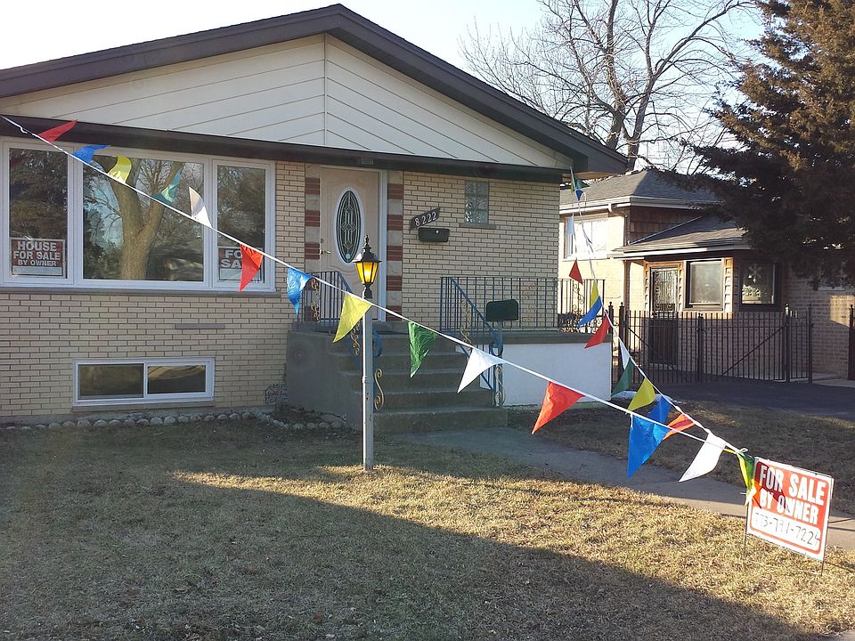 1st image of 8222 S McVicker Ave
