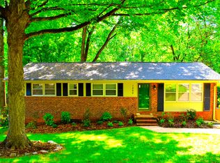 1220 Pineview Dr, Raleigh, NC 27606