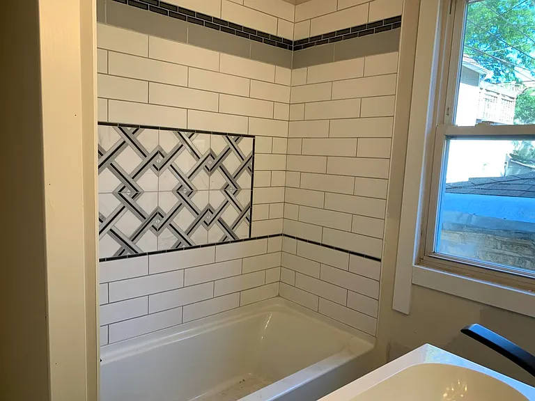 2418 N Washtenaw Ave #2418 — Photo 6