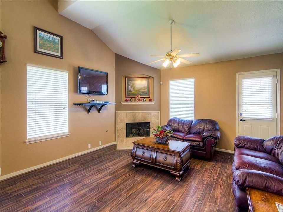 1st image of 10206 S Summit Canyon Ct