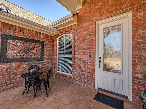 2nd image of 4162 Candlewood Cir