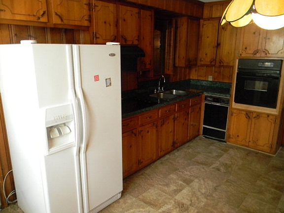 4th image of 532 Cedar Ln