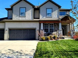 9145 Shady Bend Rd, Lenexa, KS 66227