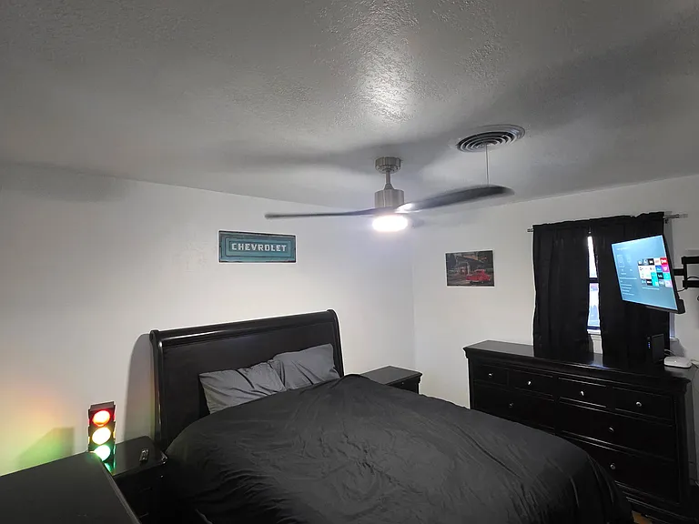 215 Butadieno St — Photo 9