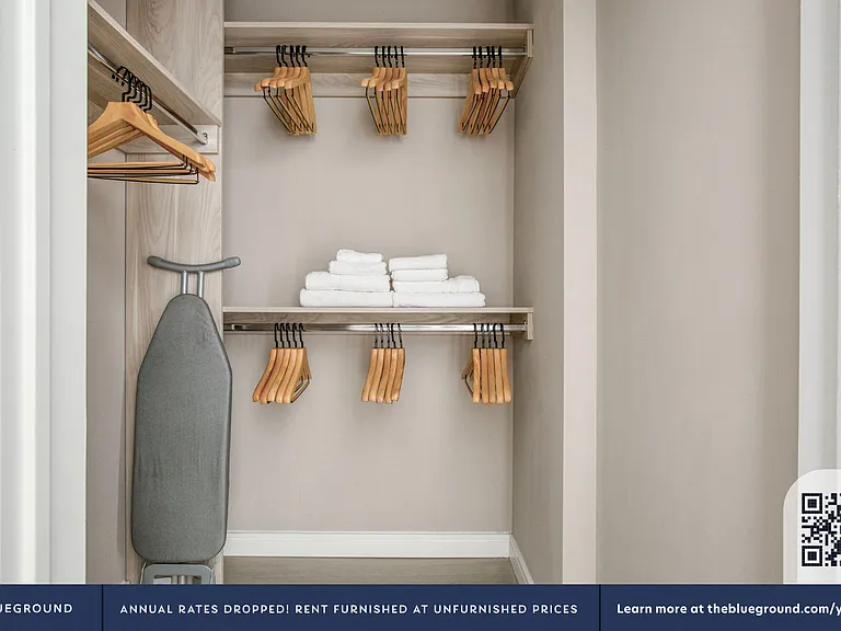 572 11th Ave #6C — Photo 12
