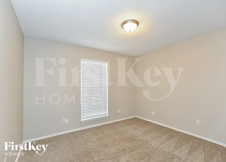 1519 Cedarcrest Cir — Photo 12